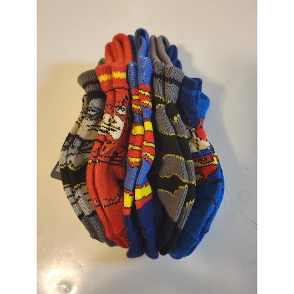 Justice League Kids 5 pack Ankle Socks. Size 7-10. NWT - Picture 2 of 4